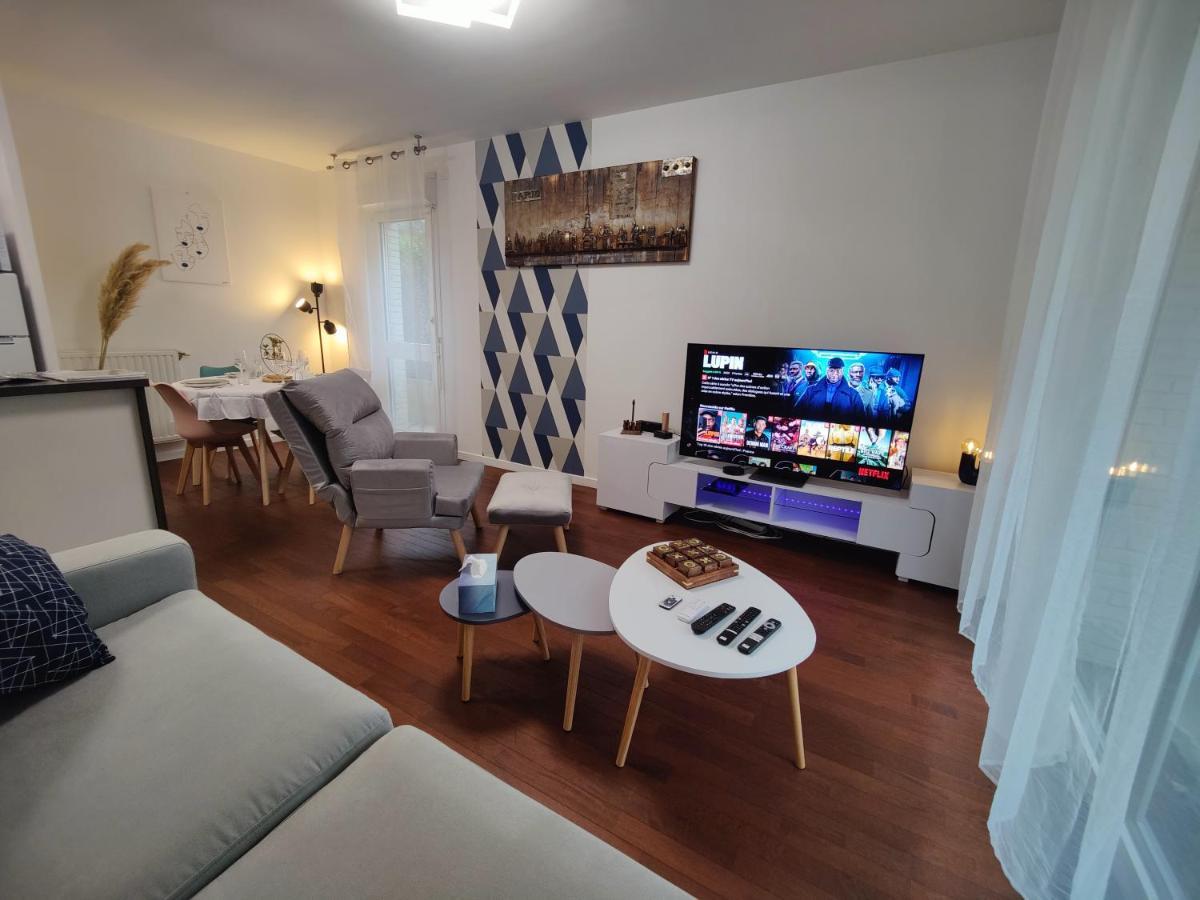 Quietstay 20' Paris, Connected Home Avec Terrasse マシー エクステリア 写真